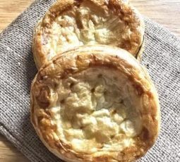 Vegetable & Cheese Puff